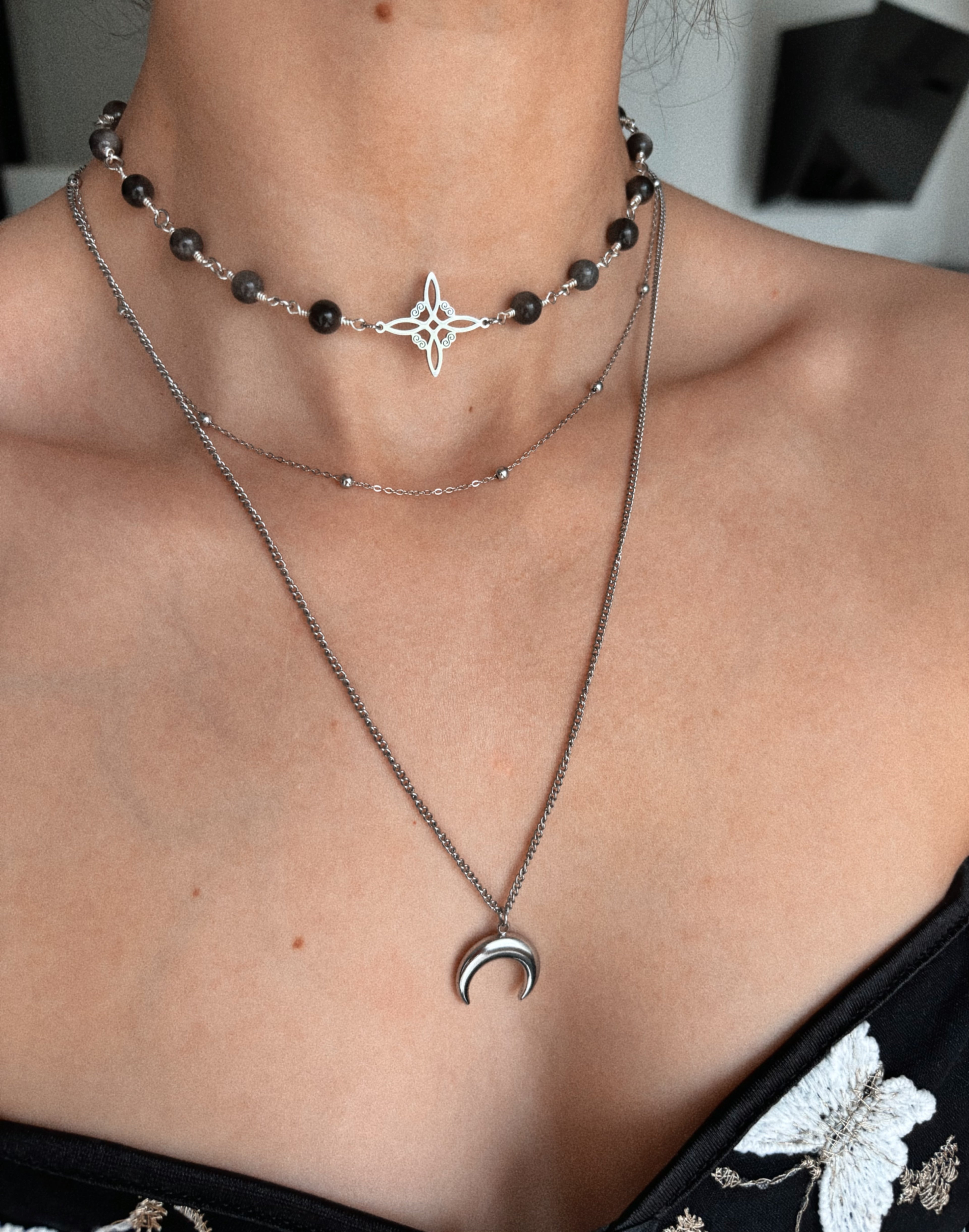 Collier witchy