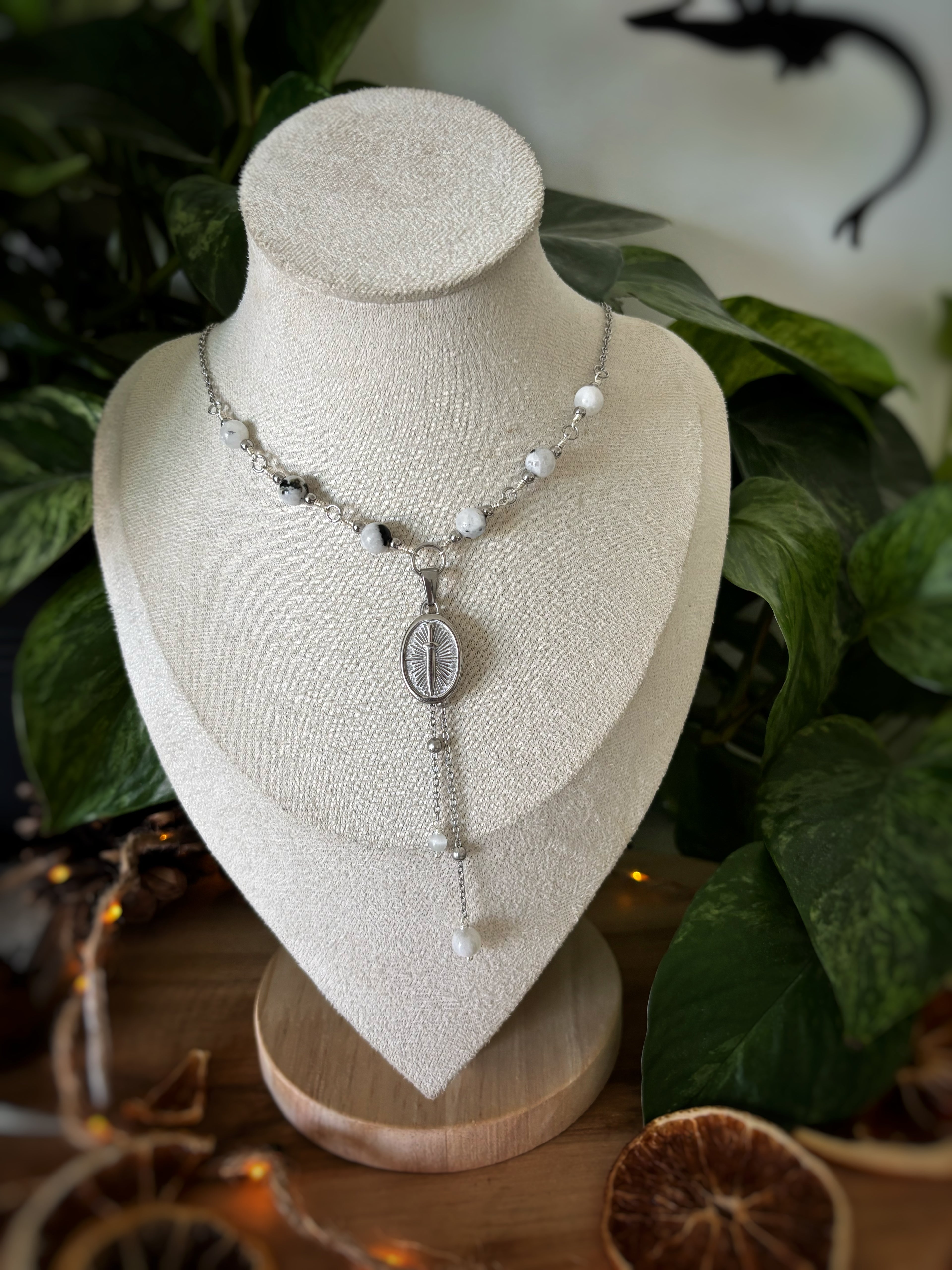 Collier Lou