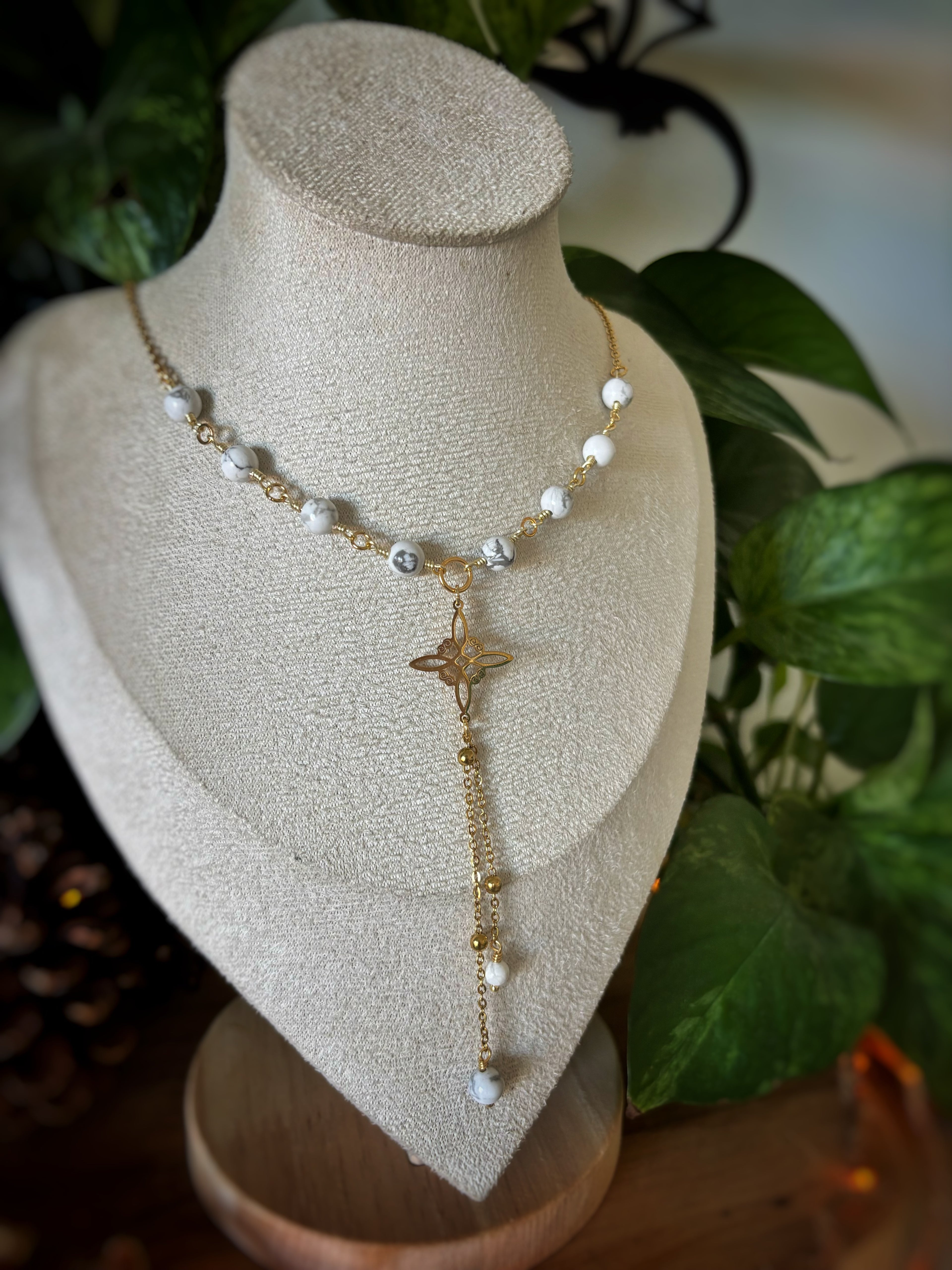 Collier Neva