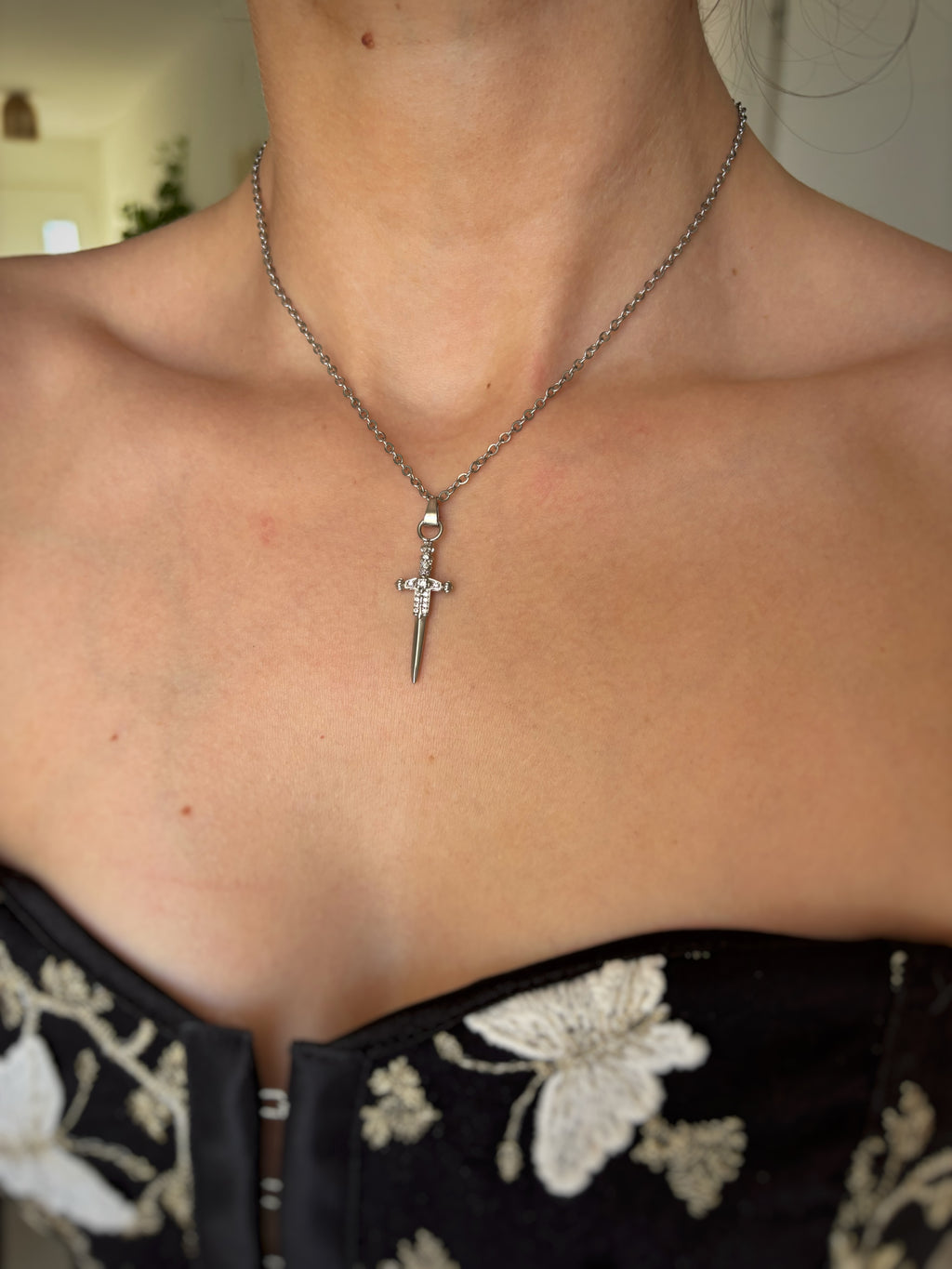 Collier Elira