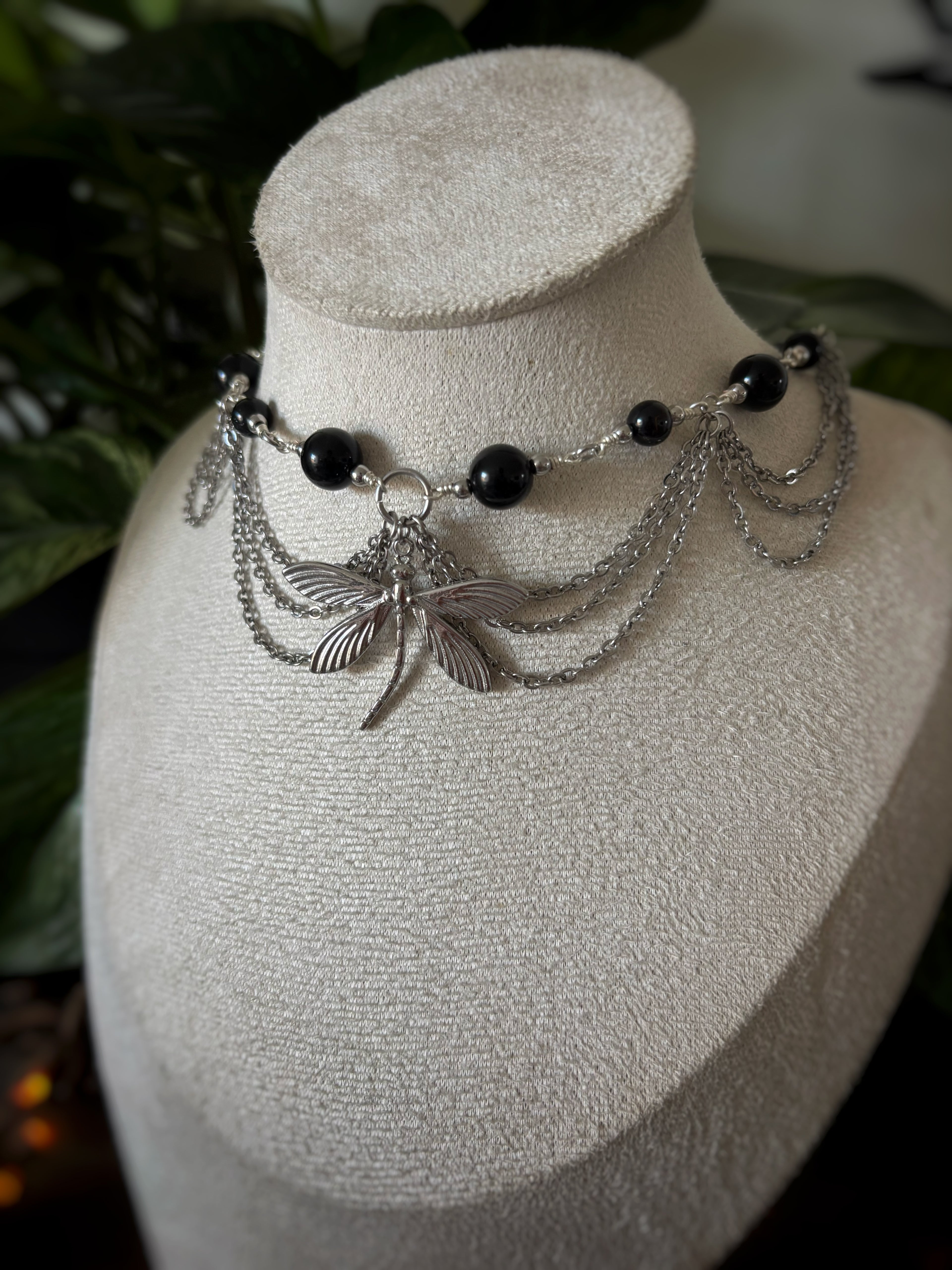 Collier Lowen