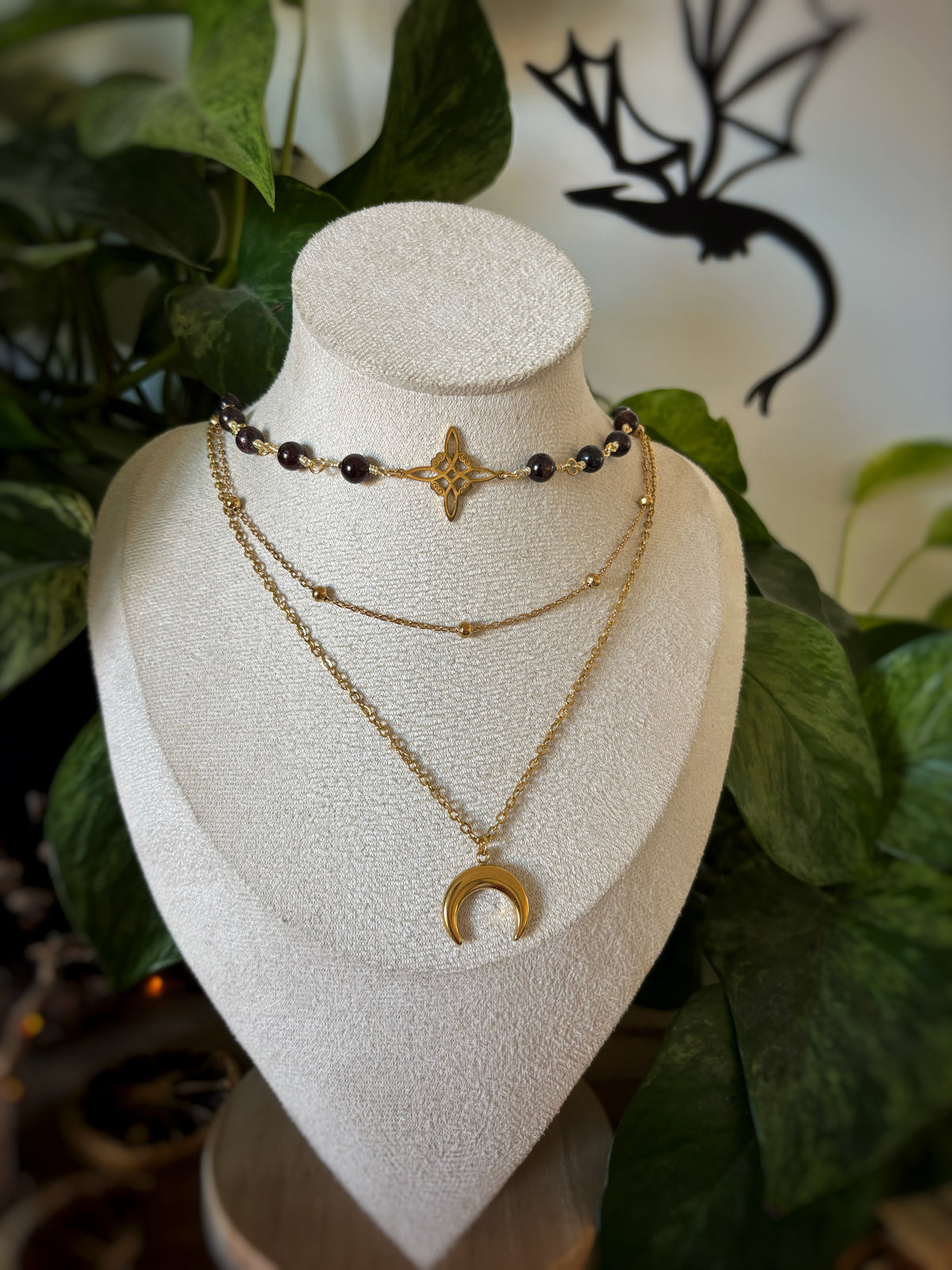 Collier witchy