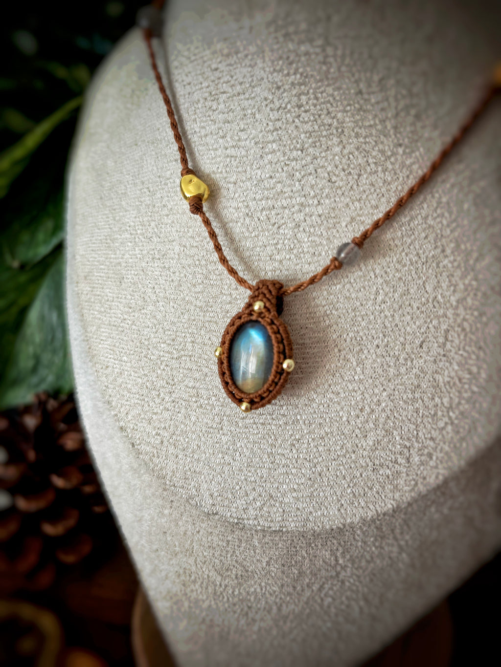 Talisman micro-macramé