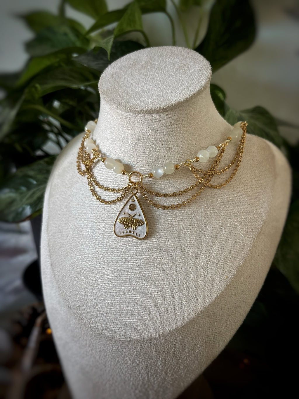 Collier Lila