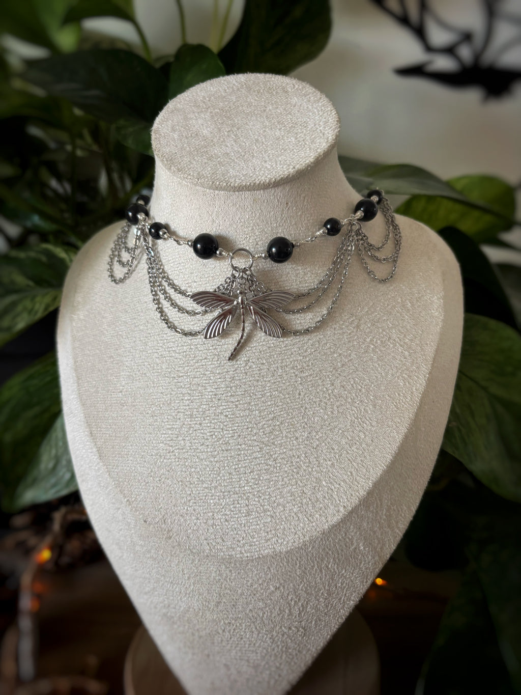 Collier Lowen