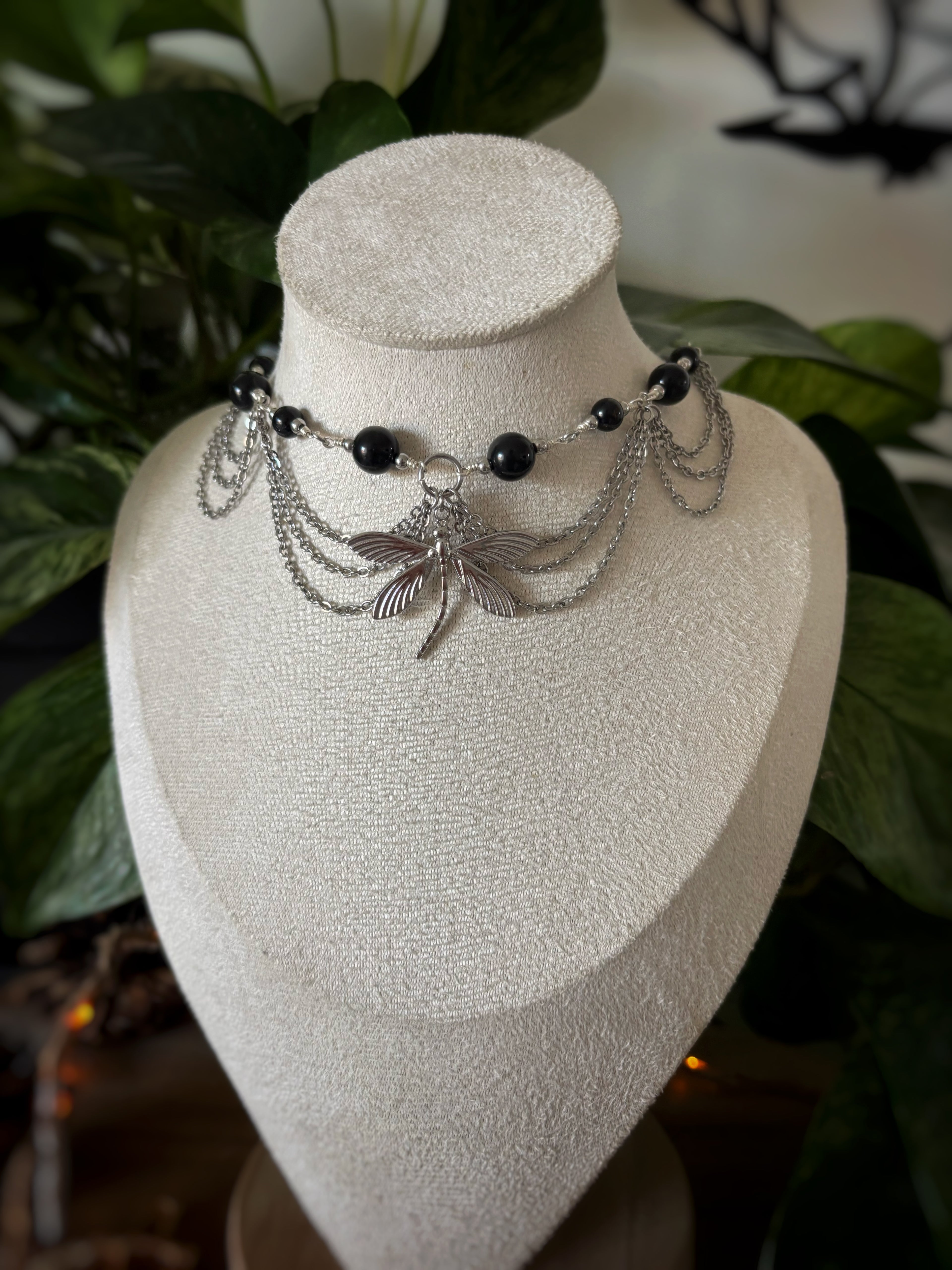 Collier Lowen