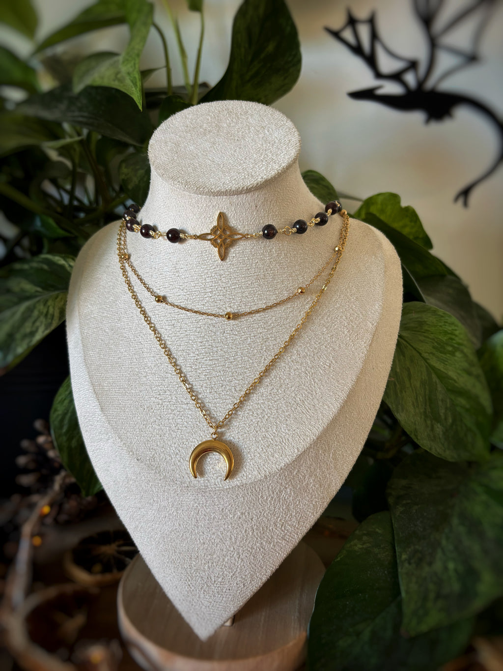 Collier witchy
