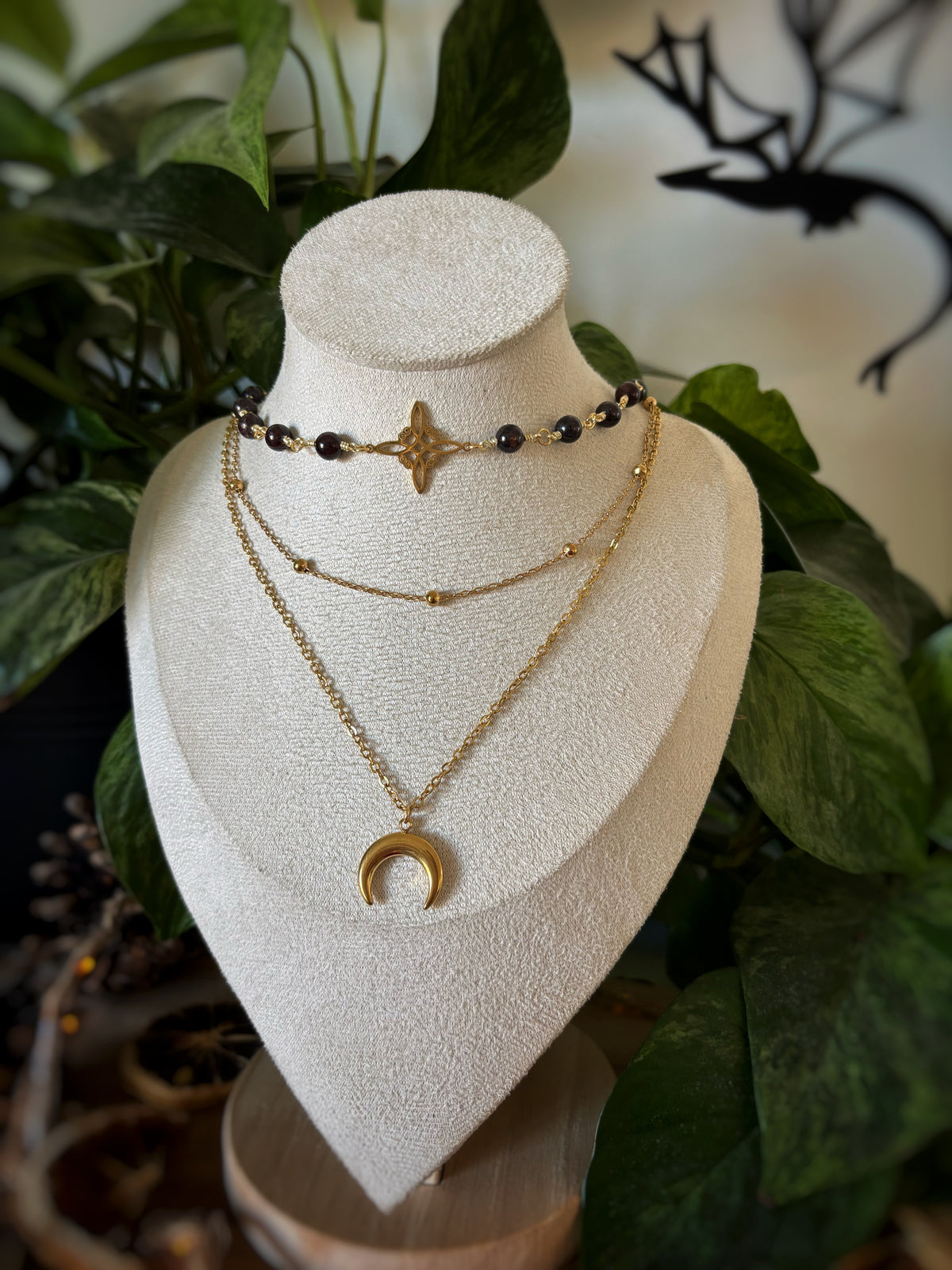 Collier witchy