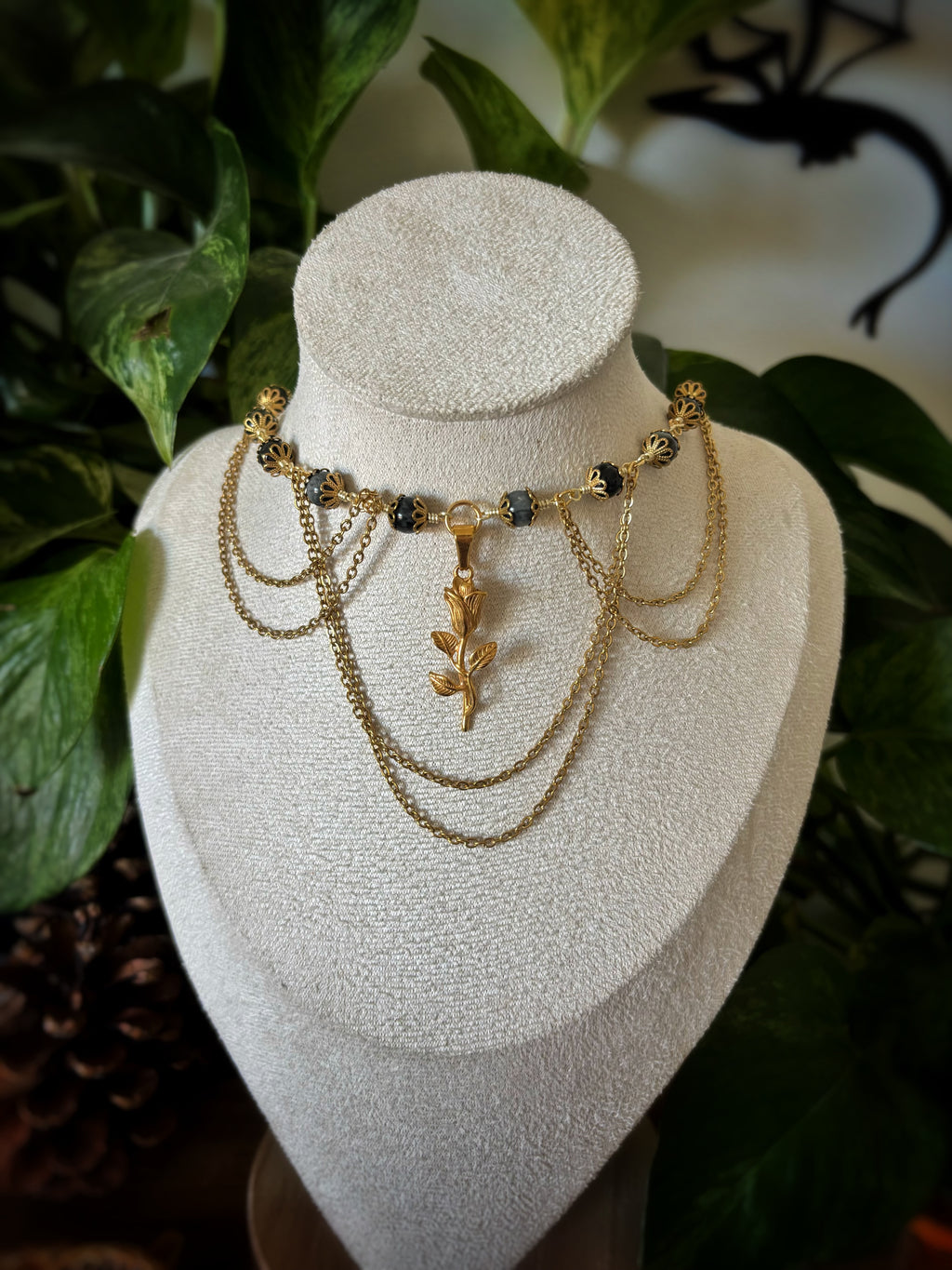 Collier Anna
