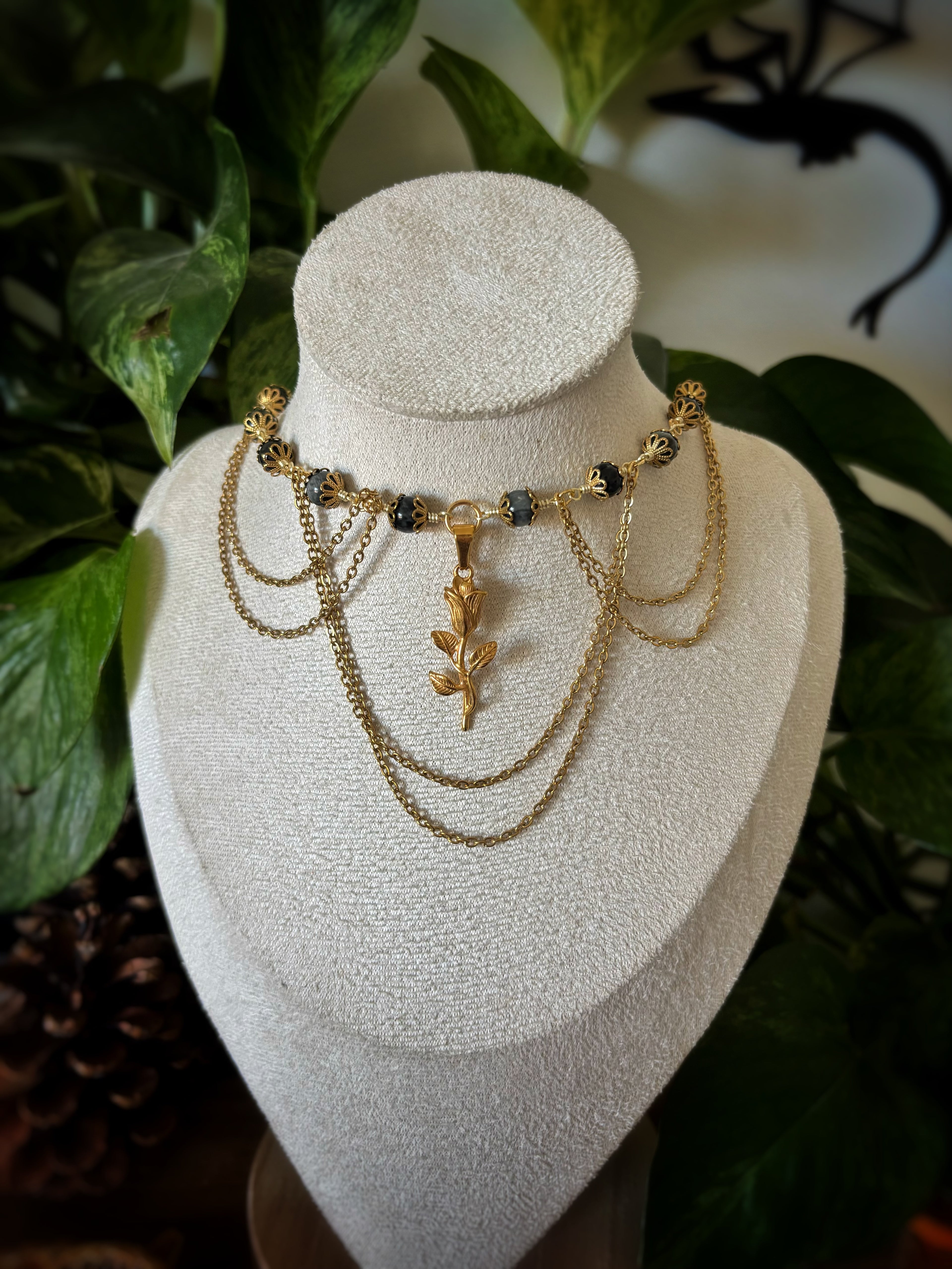 Collier Anna