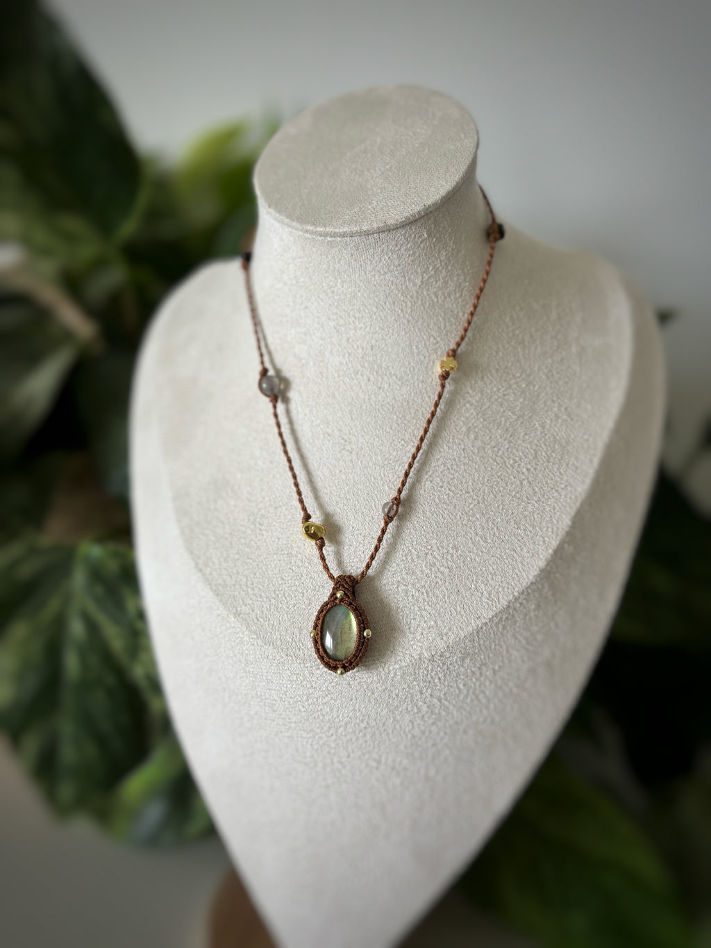 Talisman micro-macramé