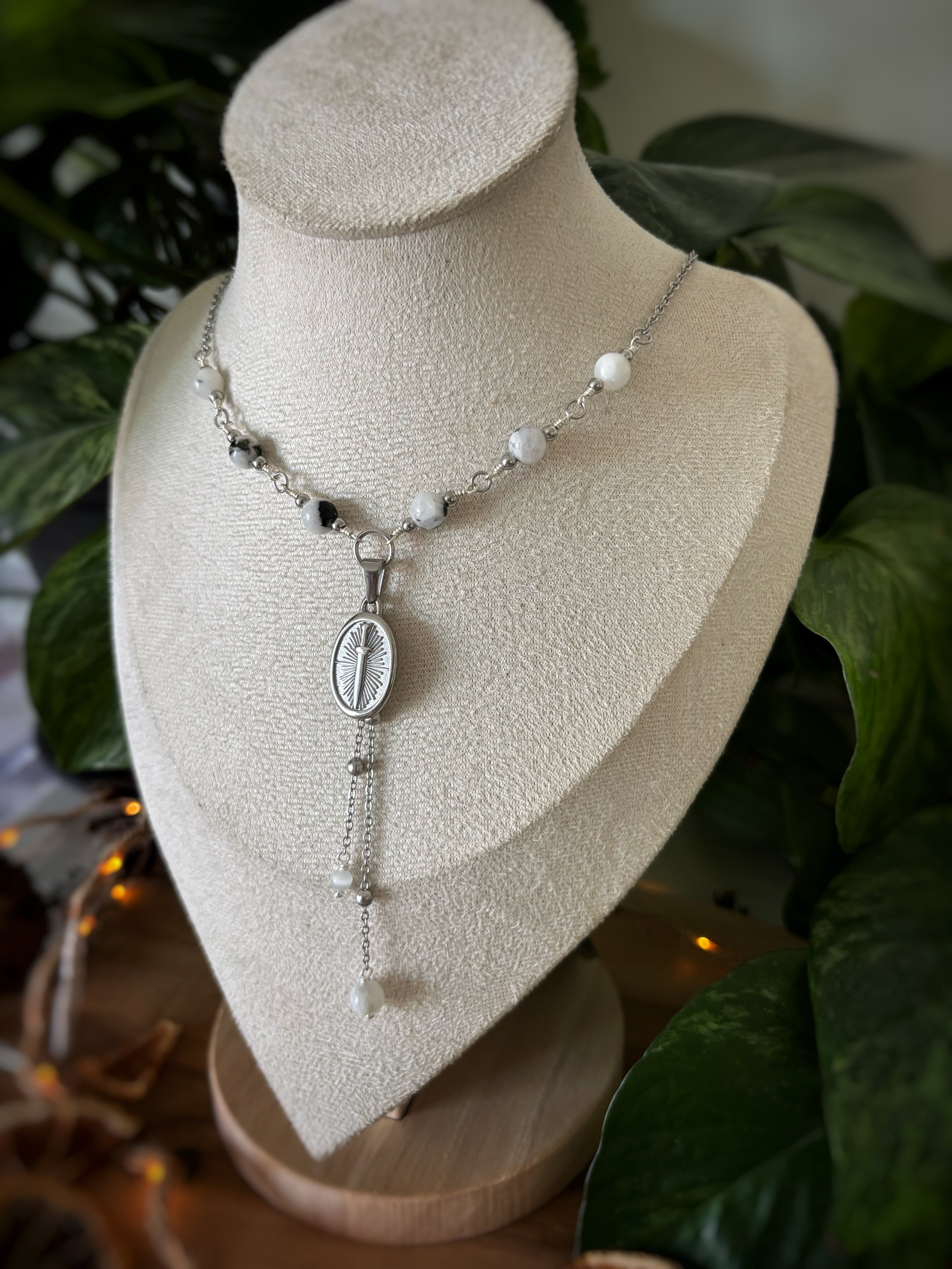 Collier Lou