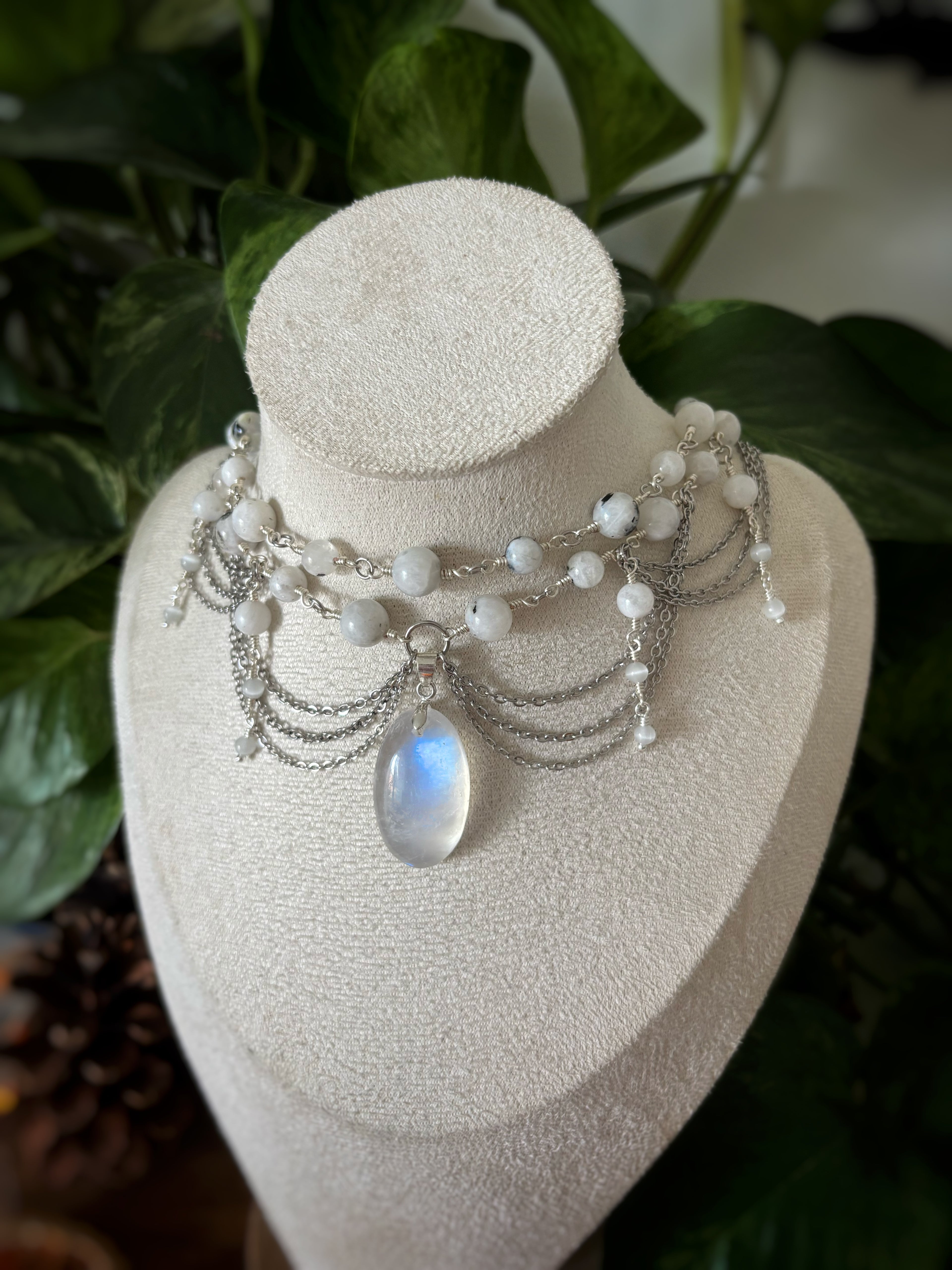 Collier Lunise