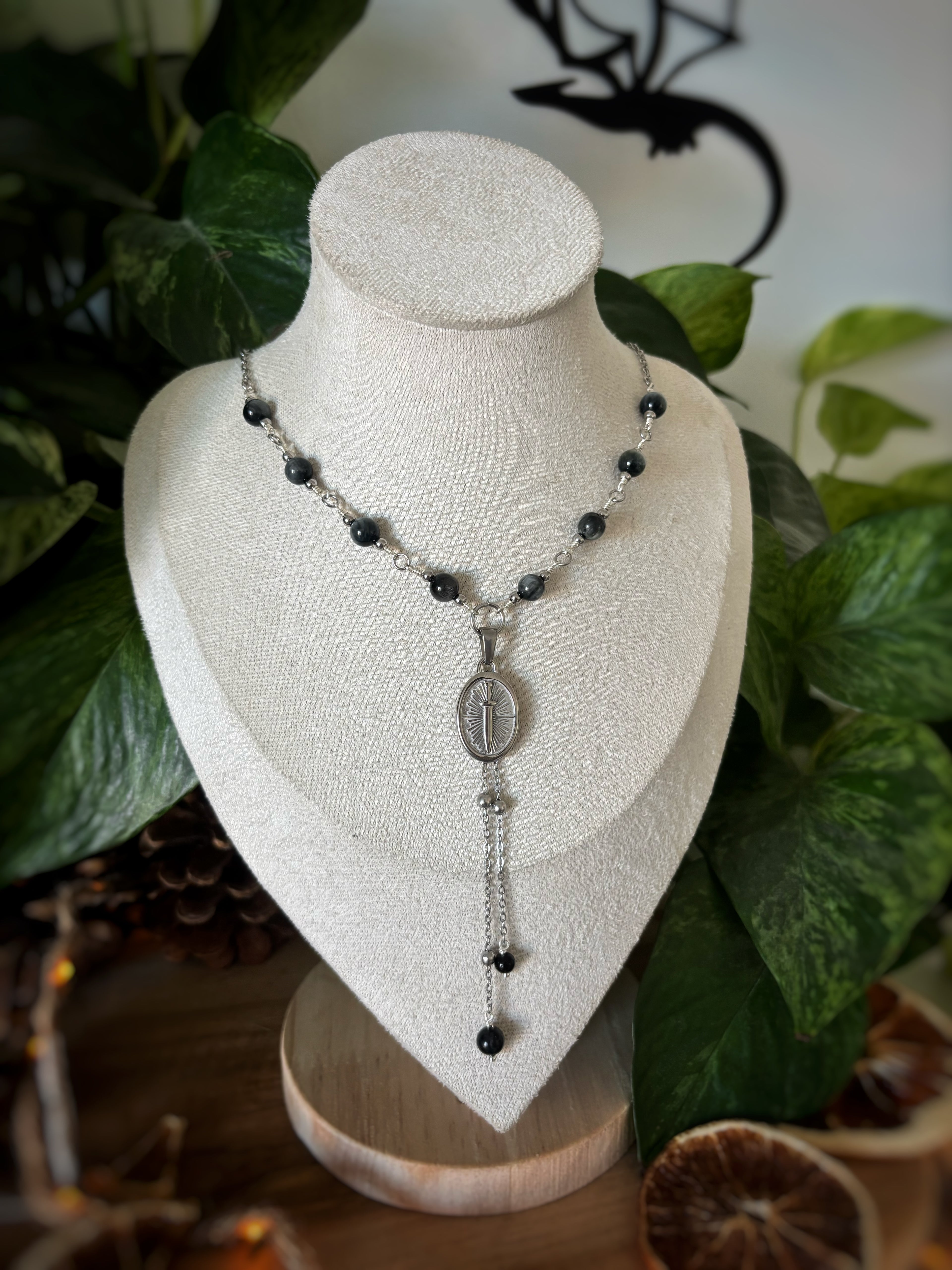 Collier Ira