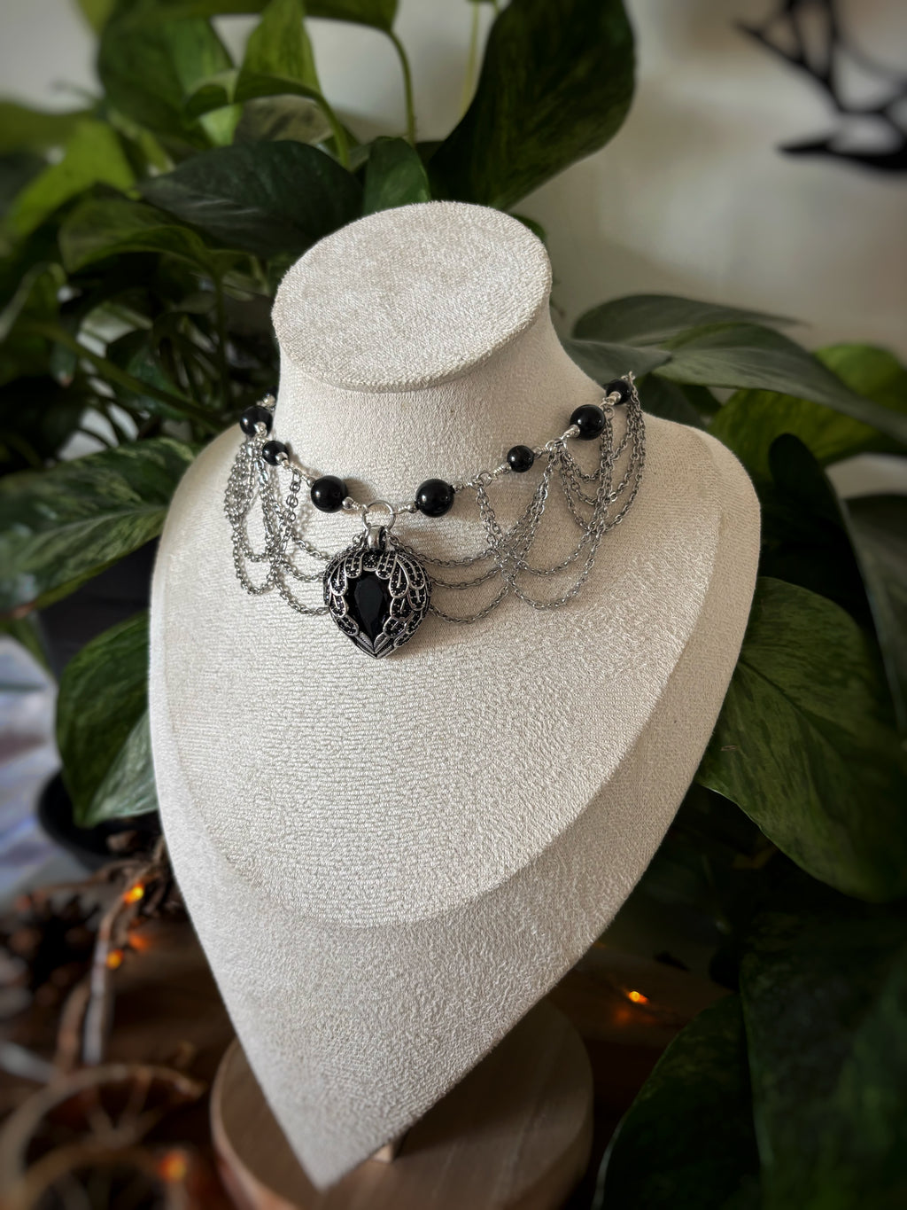 Collier Nixie