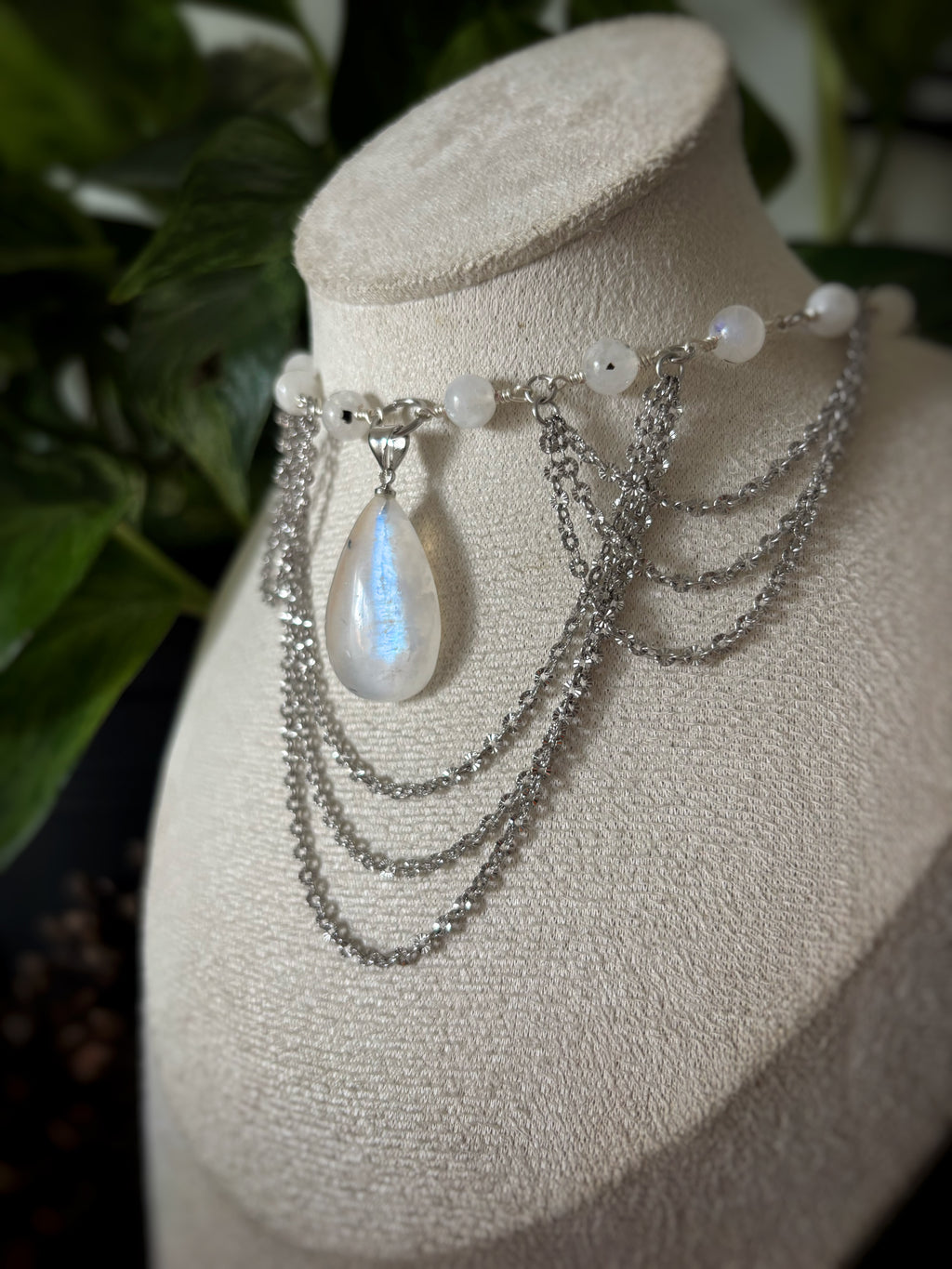 Collier Levana