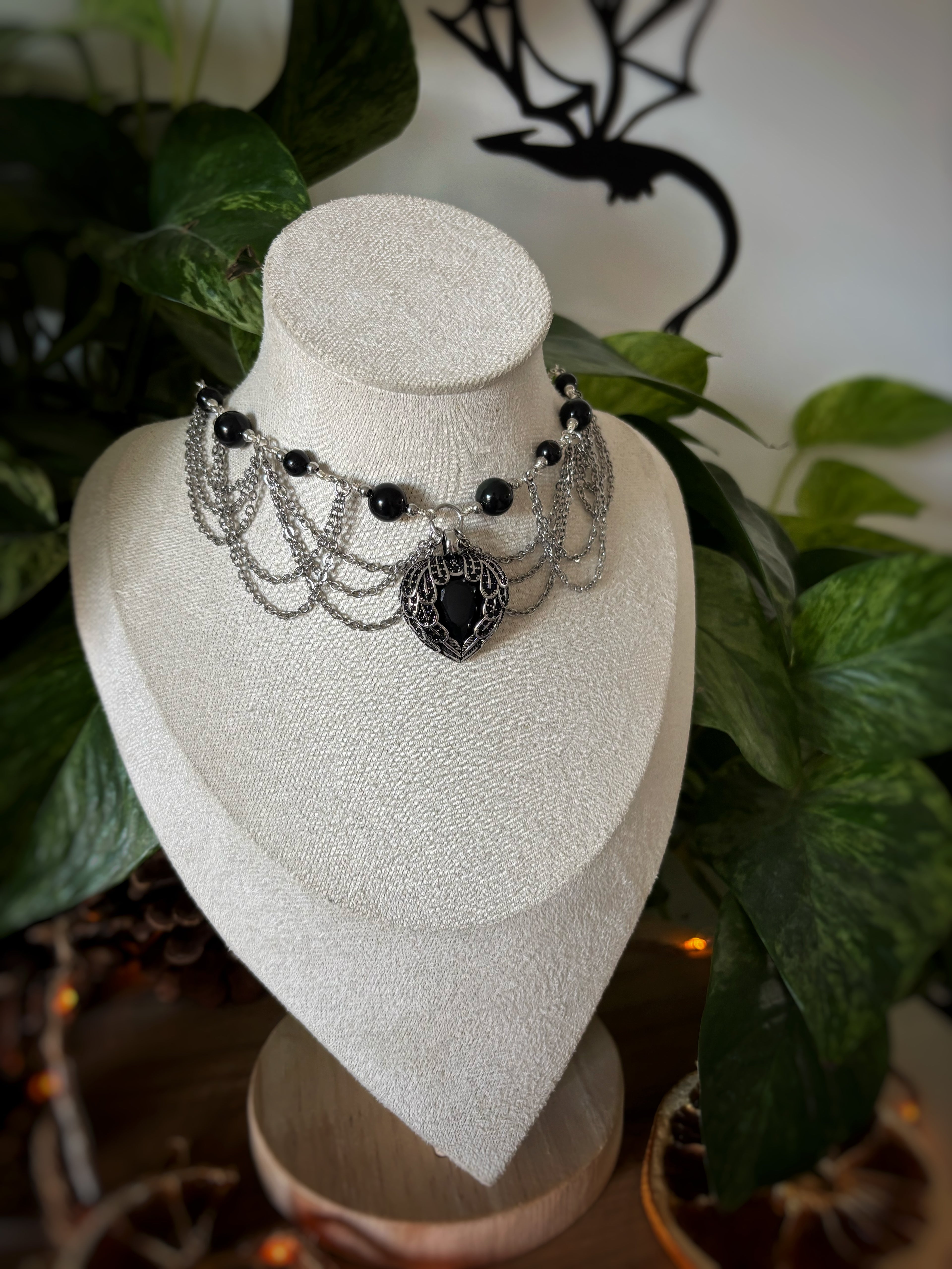 Collier Nixie