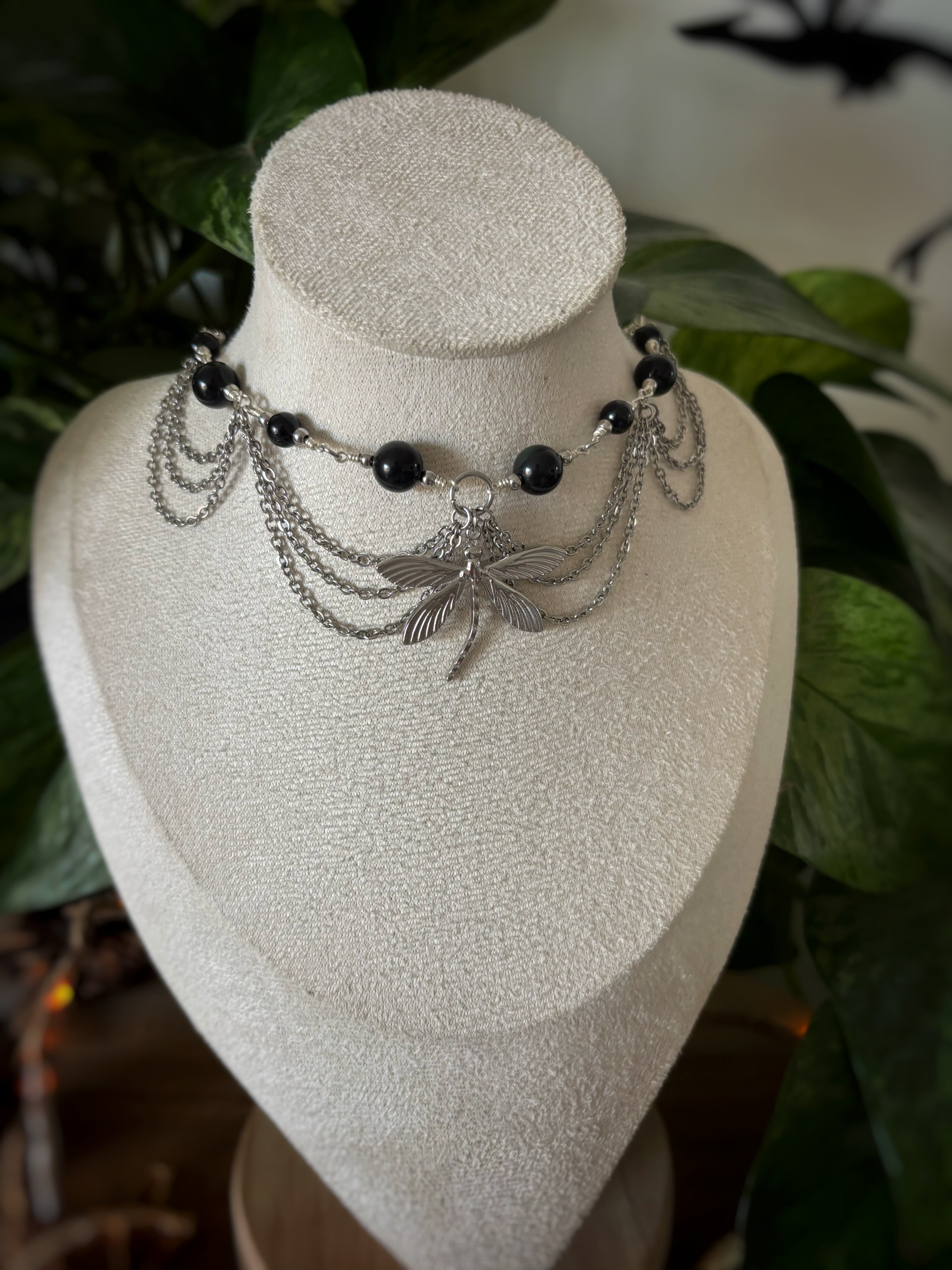 Collier Lowen