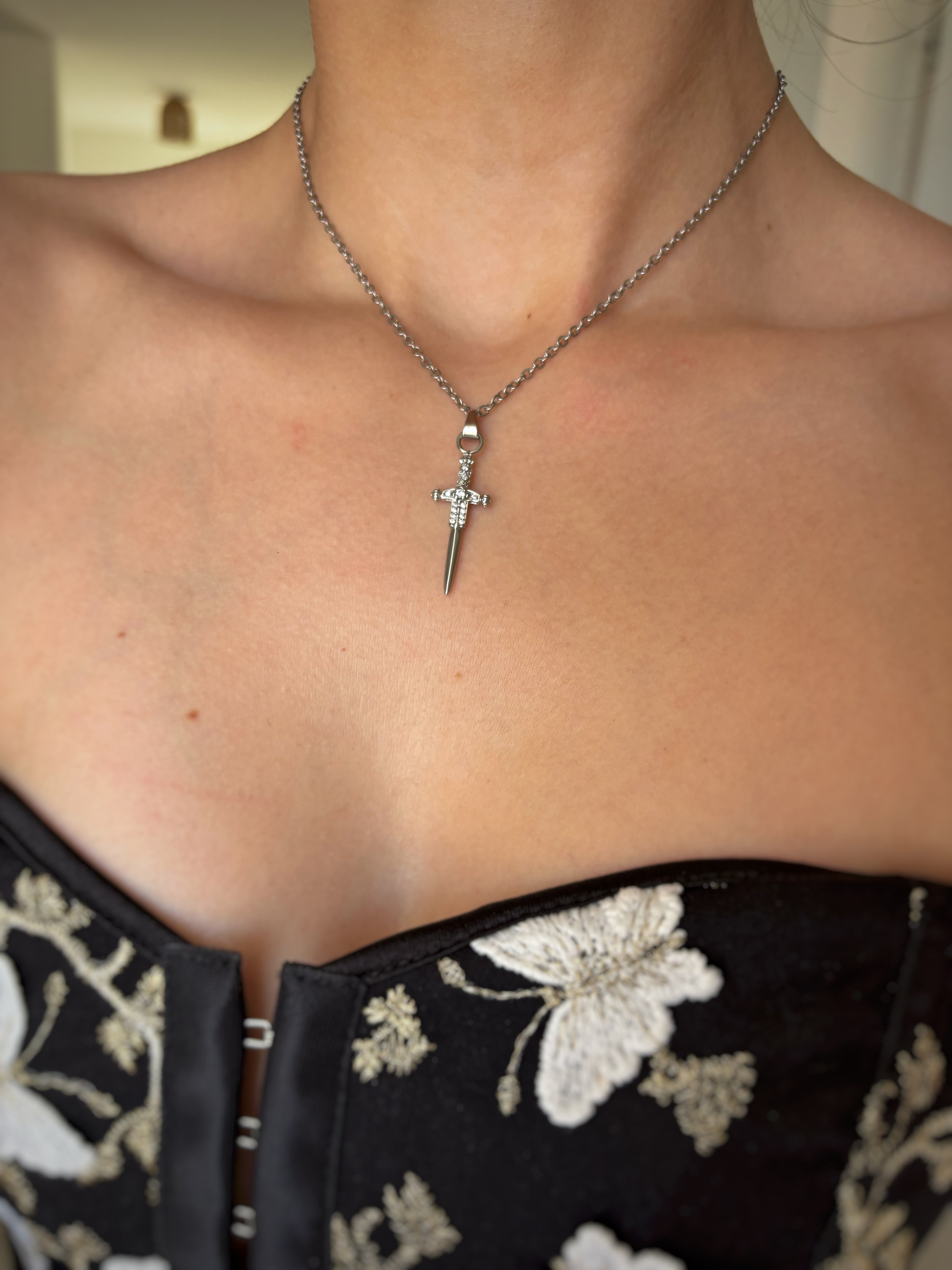 Collier Elira