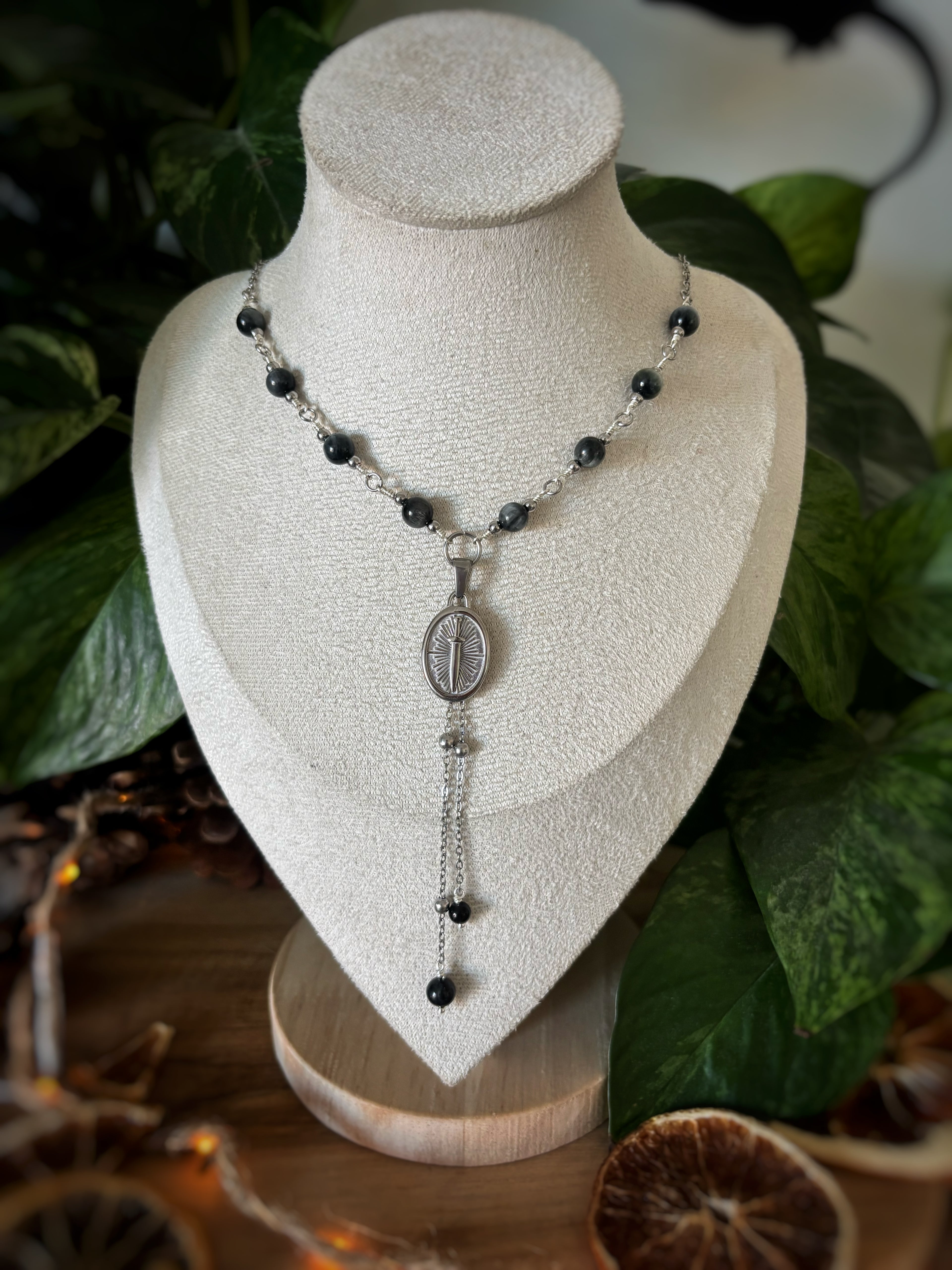Collier Ira