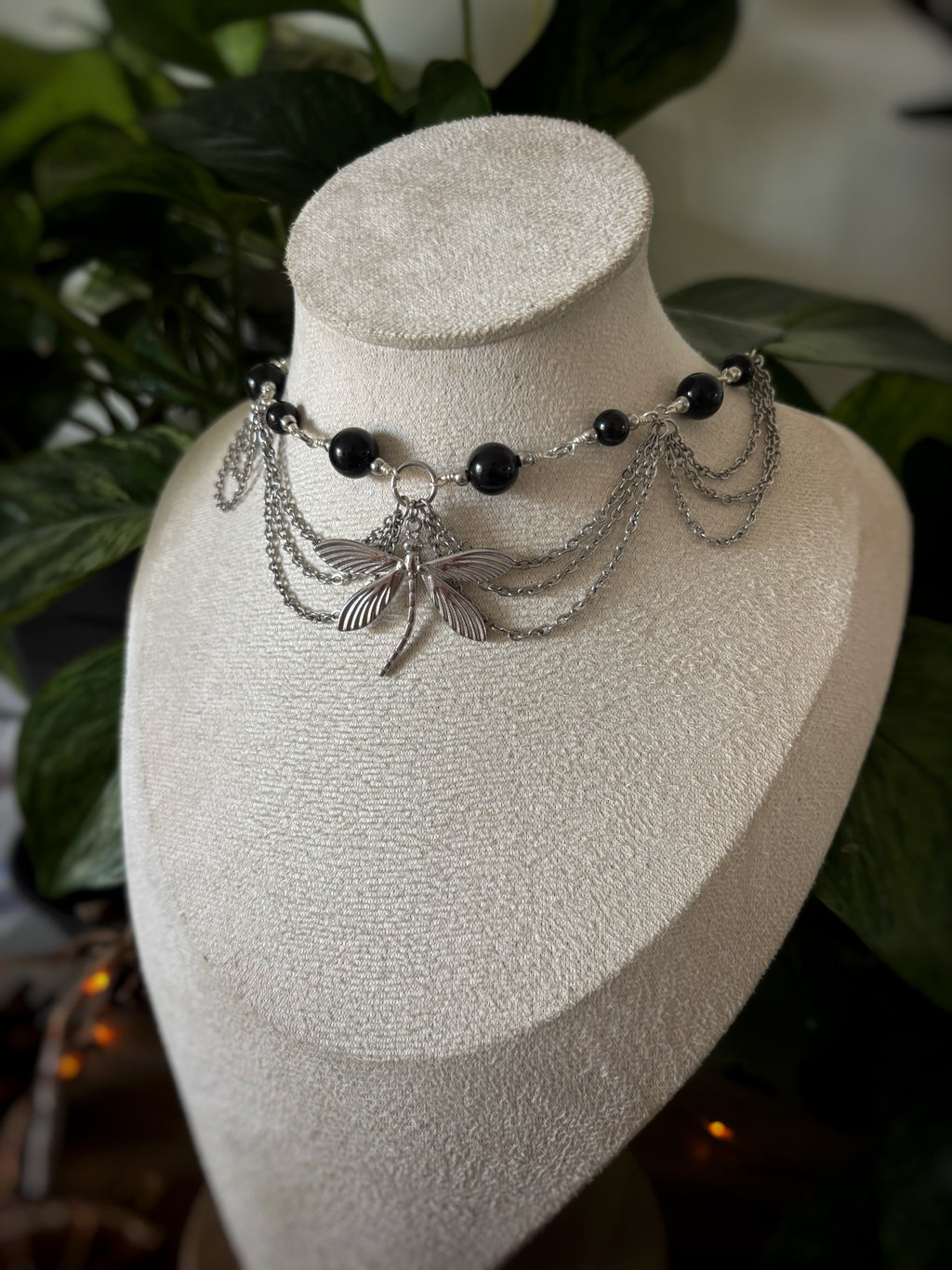 Collier Lowen