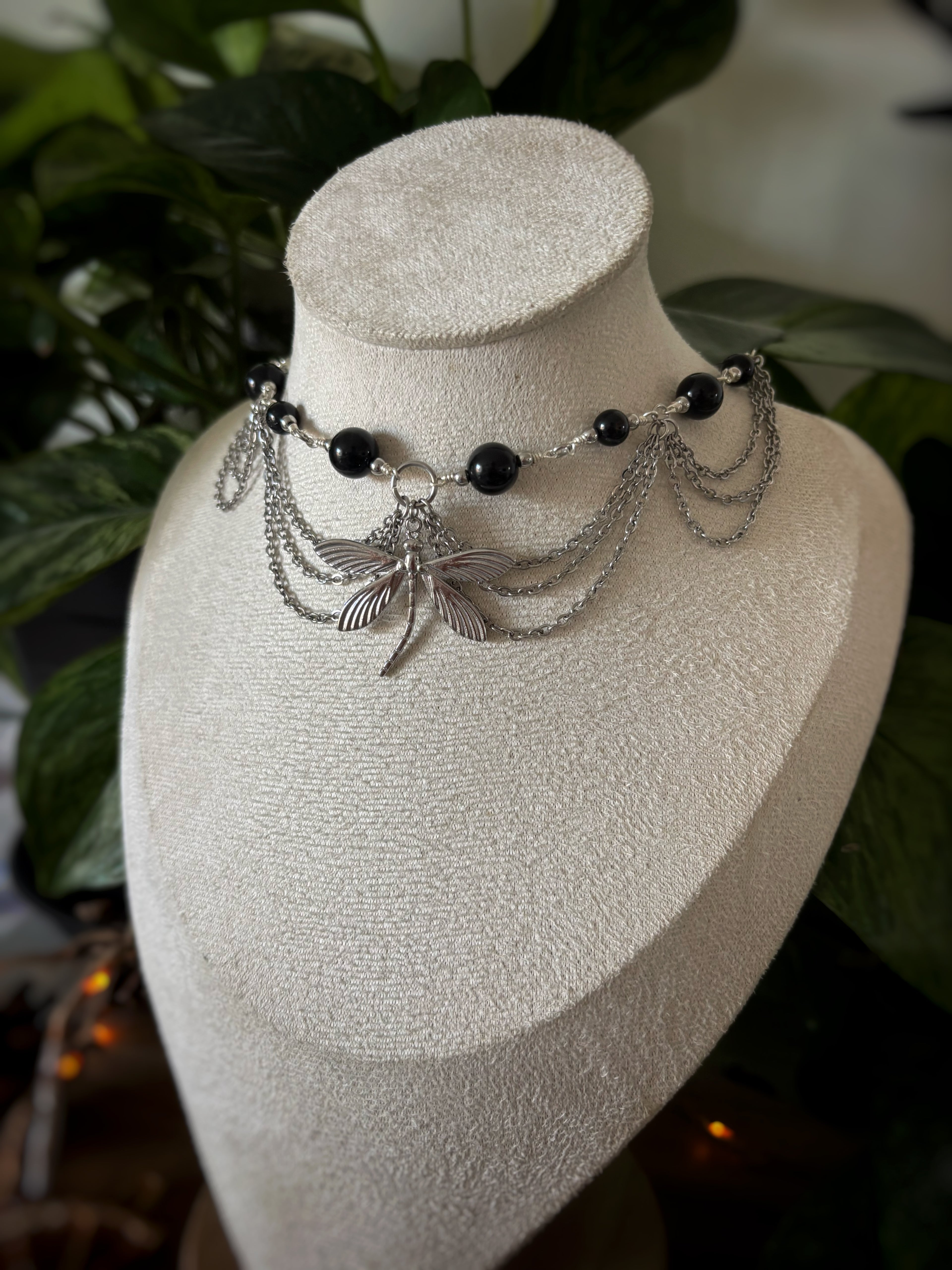 Collier Lowen